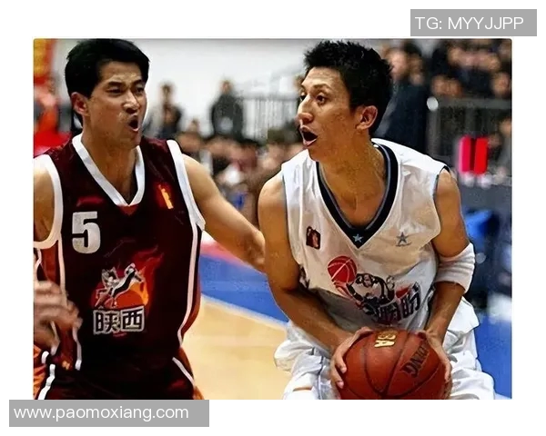 运动界巨星的荣耀与挑战：从巅峰到低谷的传奇之路